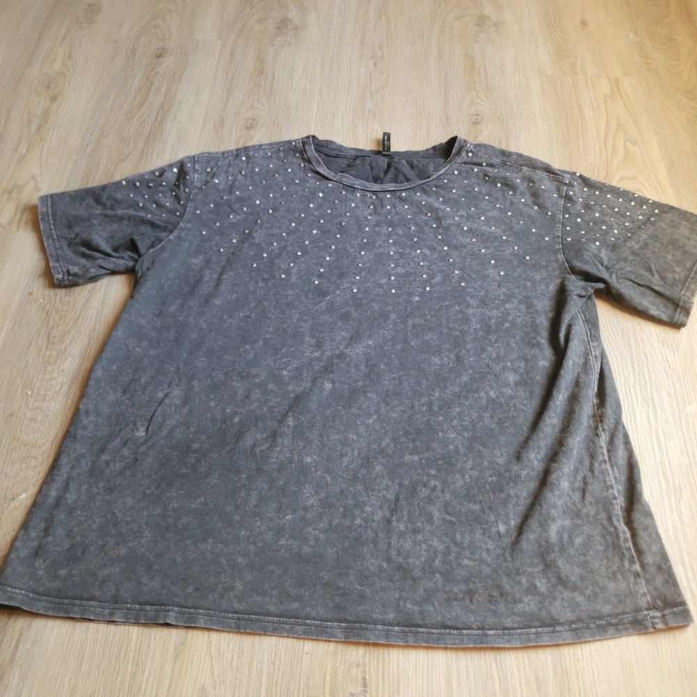 Two Fly Women T-Shirt L/XL Gray Cotton Acid Wash Studded Edgy Rocker